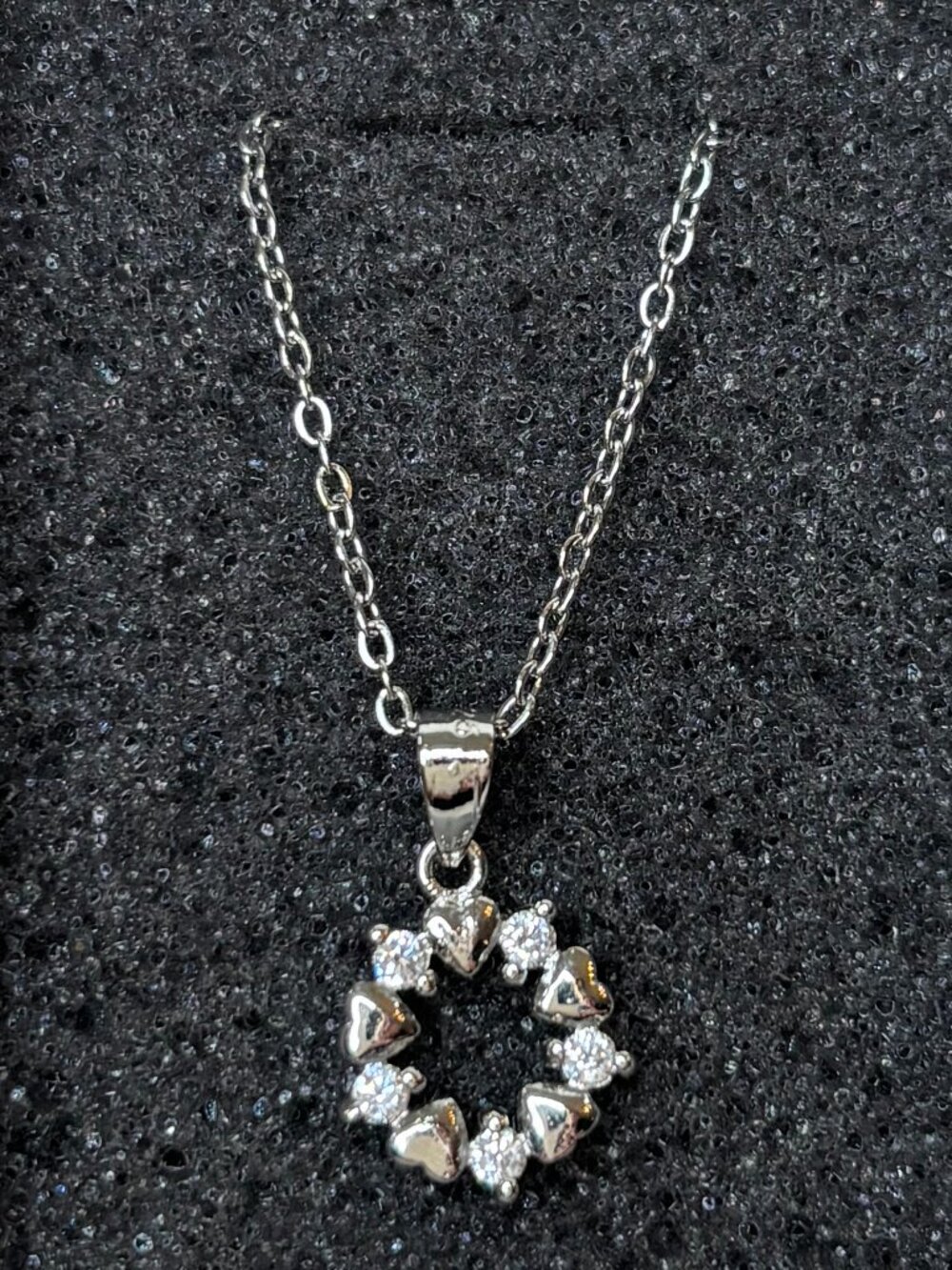Sterling Silver (925) Dainty Heart Circular "Wreath" Design Pendant With Chain